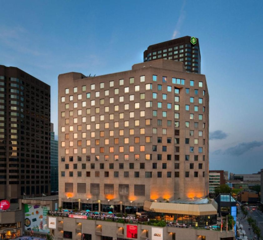 Montreal Doubletree By Hilton